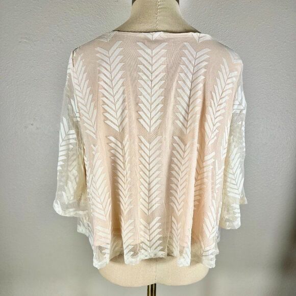 Saints & Hearts Flowy Top - Picture 4 of 8